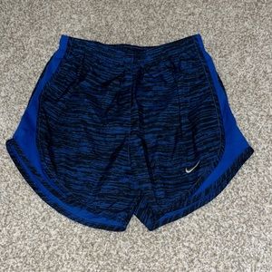 Women’s Nike running shorts size small